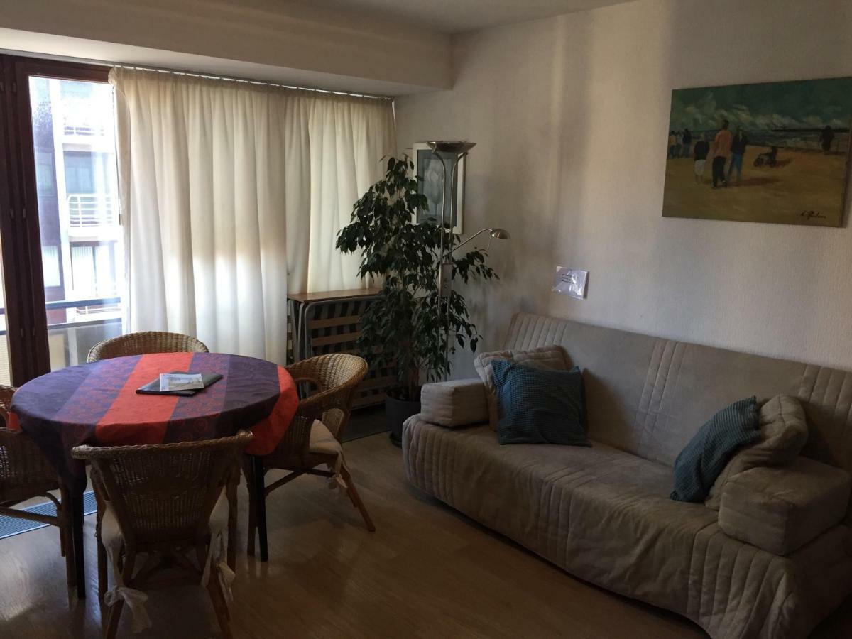 Studio Oostende Budget Lägenhet Exteriör bild
